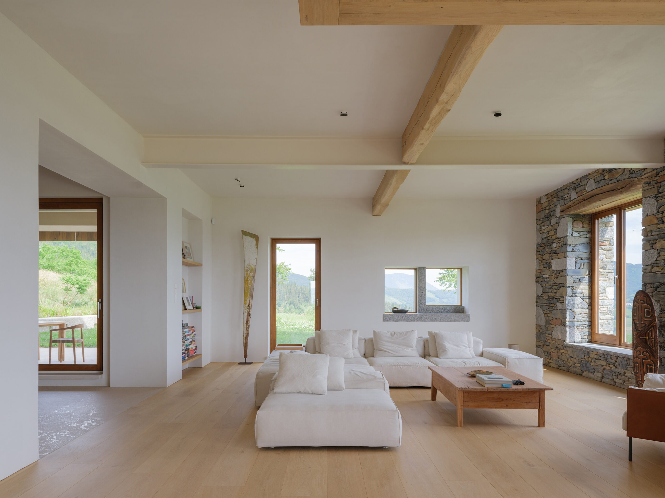 Basque Farm Visual 12 zU-studio